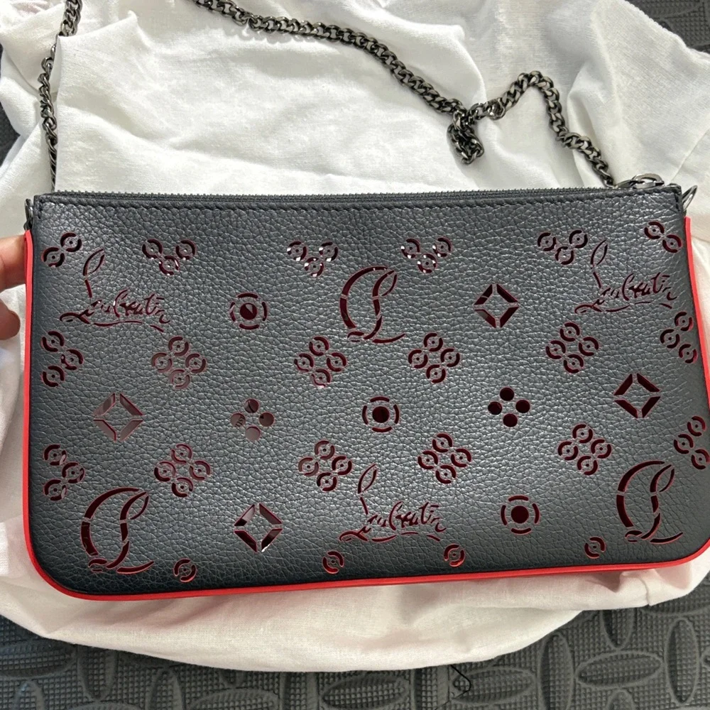 Christian Louboutin Perforated Grain Shoulder bag - Picture 5 of 16